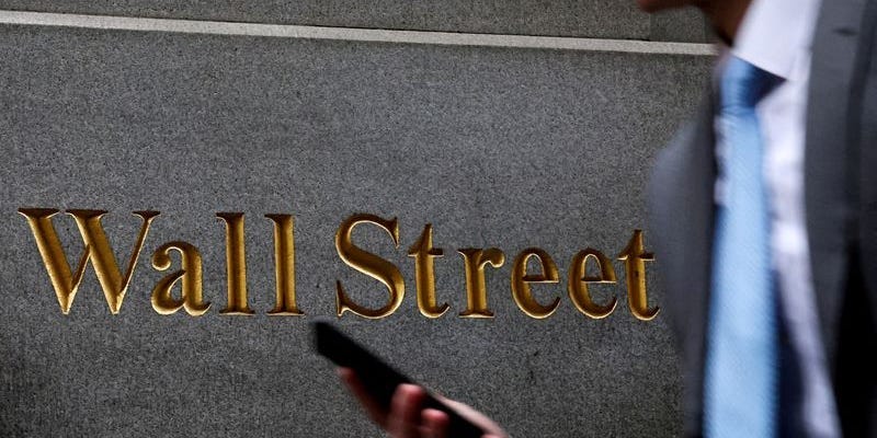 stock-market-crash:-1929-style-drop-could-stem-from-bubble-in-passive-investing,-strategist-says