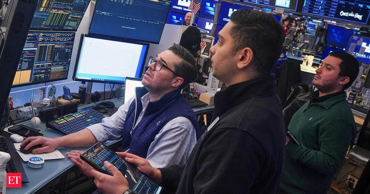 us.-stock-market-prediction:-s&p-500,-nasdaq,-dow-jones-to-crash-on-monday?-nvidia-stocks,-ai-worries,-us