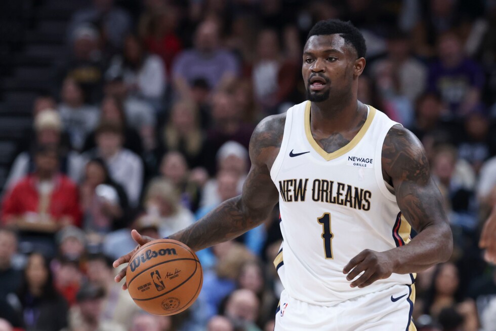 oft-injured-pelicans-forward-zion-williamson-‘tweaks’-right-ankle-in-win-over-jazz