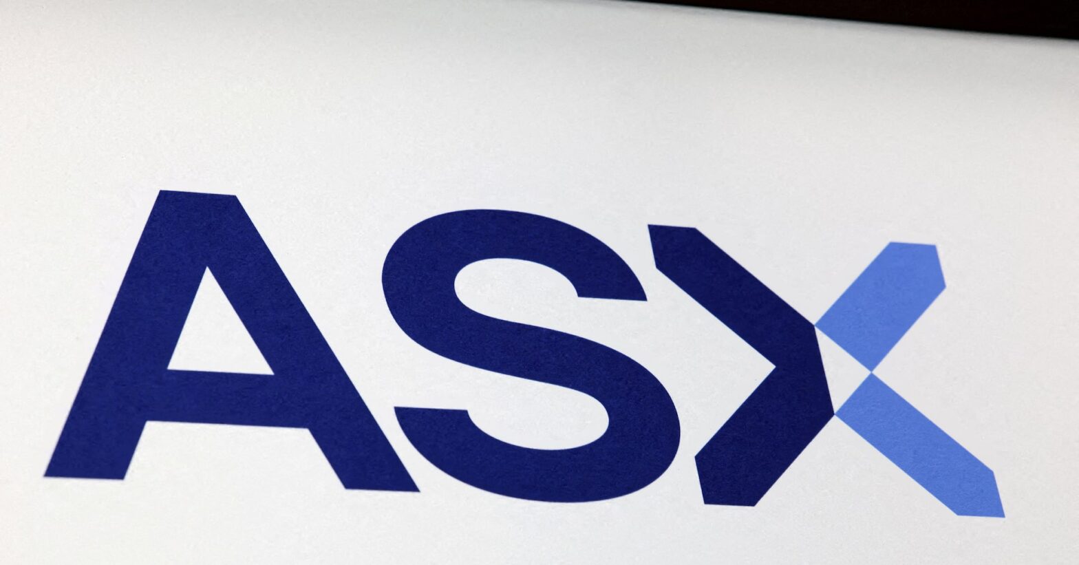 australia-stock-exchange-hunts-for-new-chief-as-lawsuit,-regulatory-lapses-loom