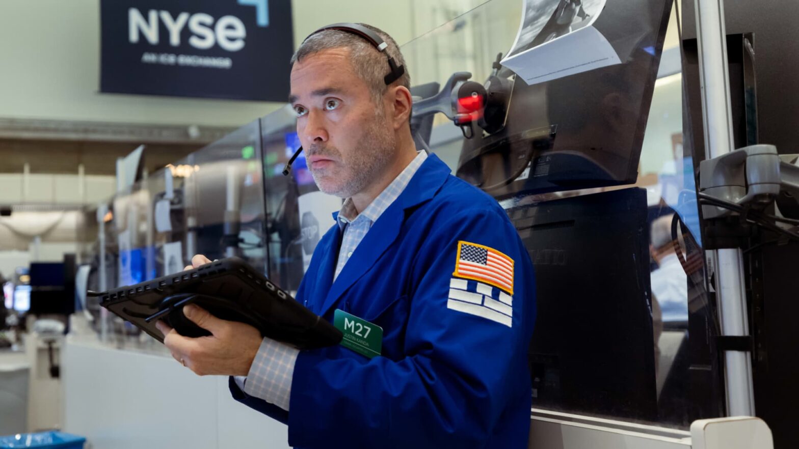 stock-futures-slip-as-traders-monitor-latest-developments-in-us.-iran-war:-live-updates