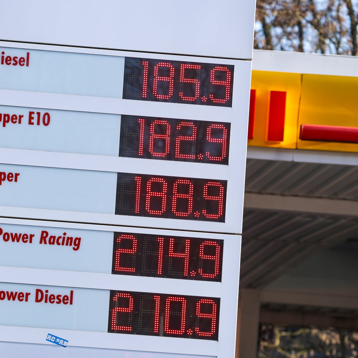 oil-price-continues-to-rise-amid-middle-east-crisis-but-stock-markets-rebound-across-asia