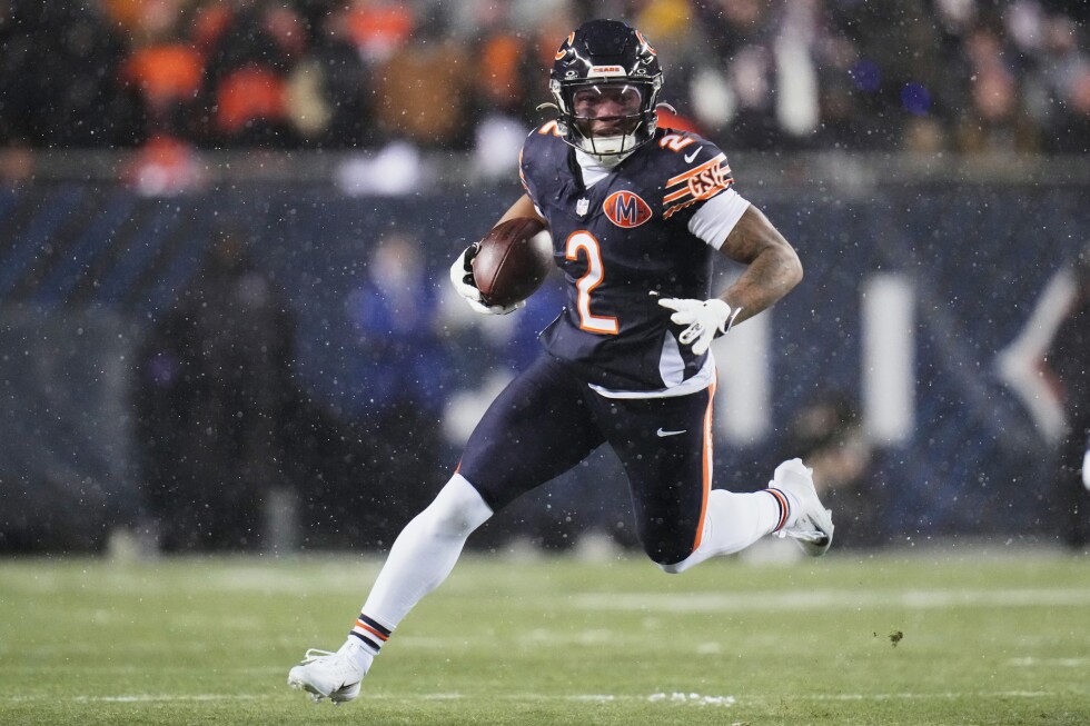 bears-are-trading-dj.-moore-to-the-bills,-ap-sources-say