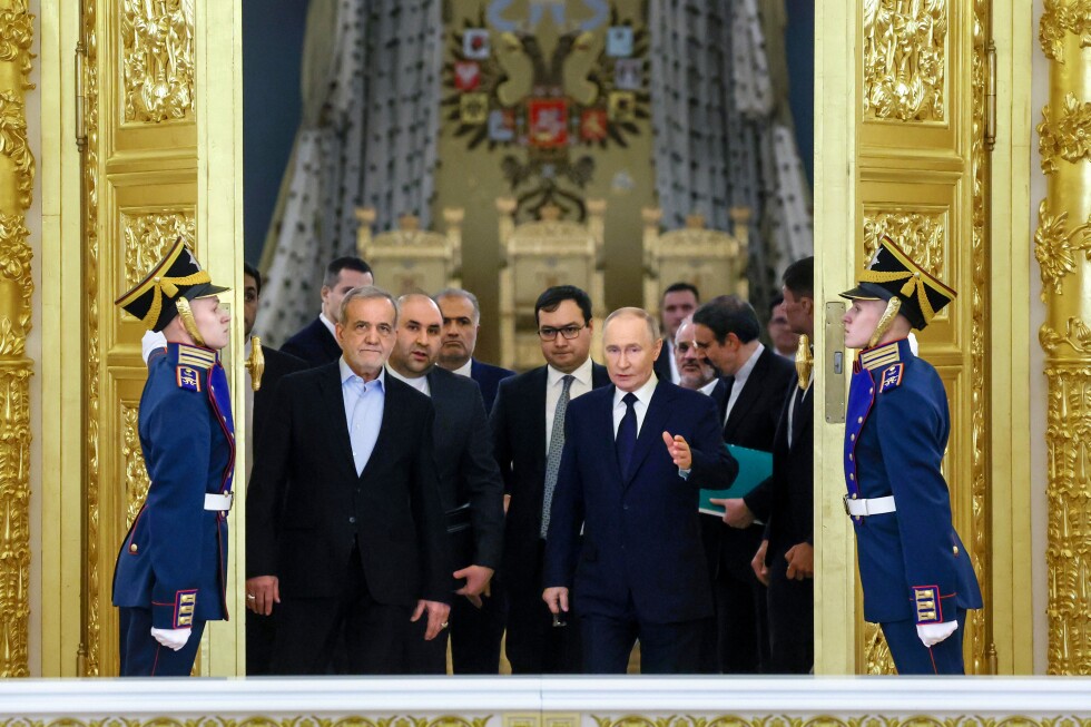 russia-sits-back-as-the-iran-war-escalates