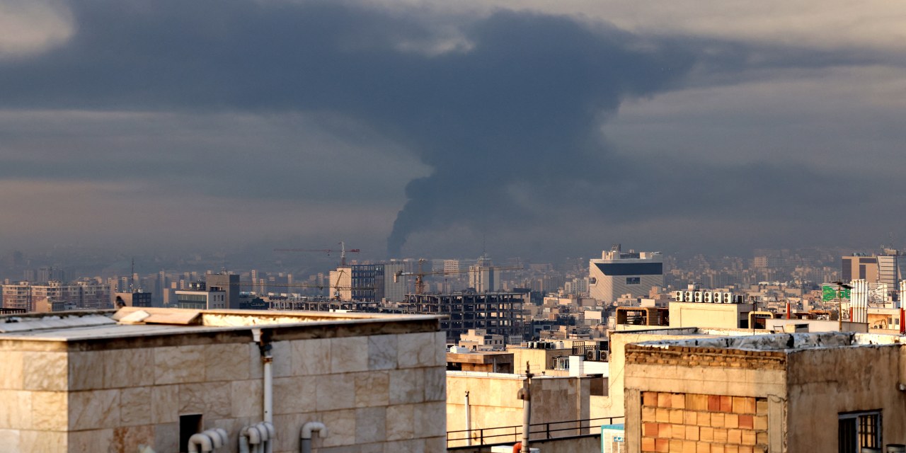 south-korean-stock-market-halts-trading,-and-nikkei-slumps