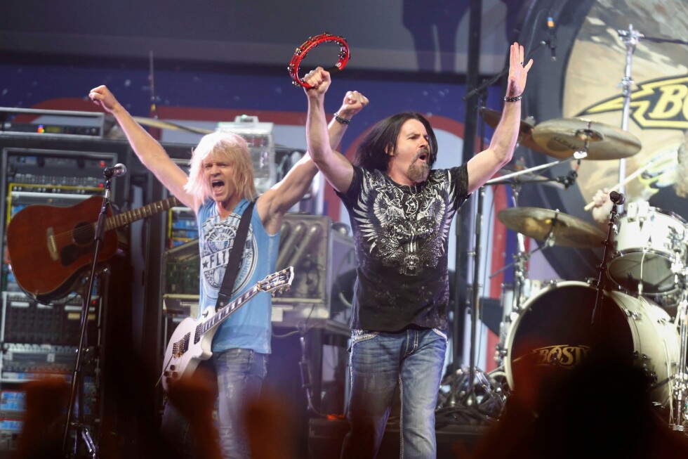 tommy-decarlo,-boston’s-lead-singer,-dies-at-60-after-brain-cancer-battle