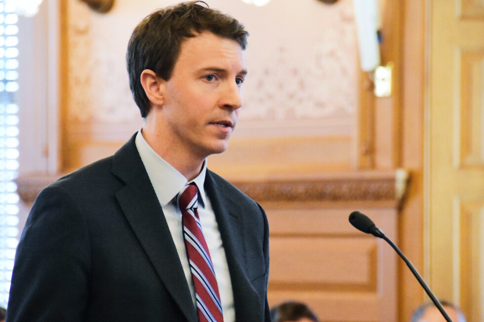 nil-chief:-third-party-deals-for-college-athletes-not-what-leaders-expected