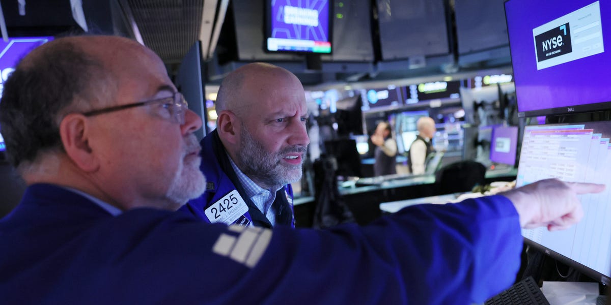 stock-market-outlook:-6-signs-worst-of-sell-off-is-over,-strategist-says