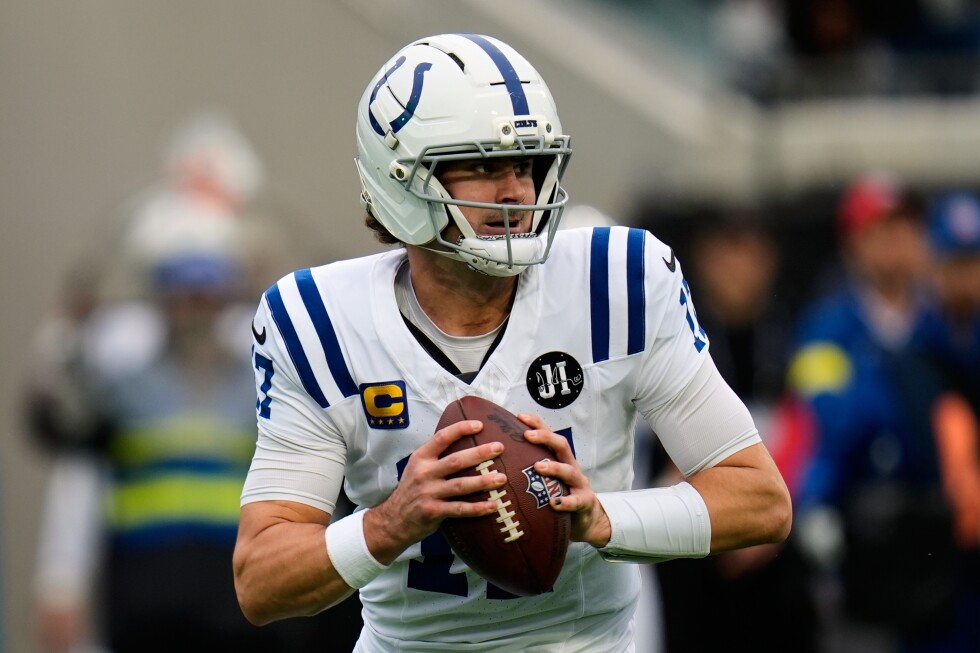 colts,-qb-daniel-jones-agree-to-2-year-deal-worth-up-to-$100-million,-ap-source-says