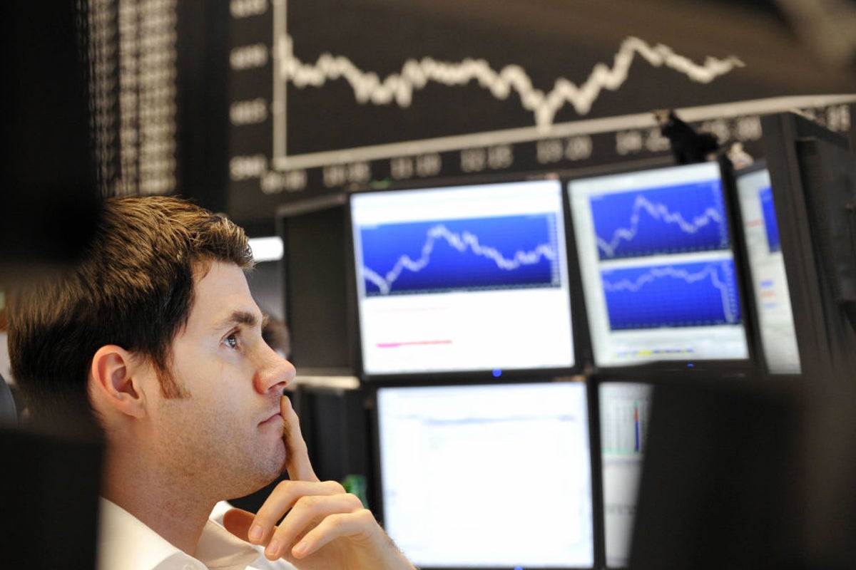 one-in-three-britons-now-invest-in-stock-market-as-isa-deals-competition-ramps-up