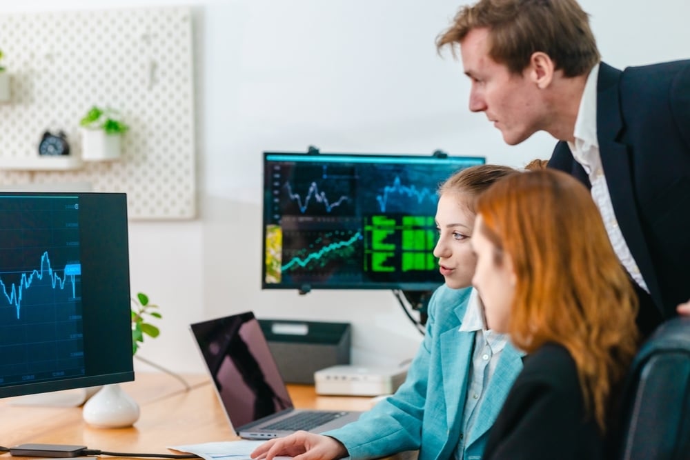 this-cohu-analyst-begins-coverage-on-a-bullish-note;-here-are-top-5-initiations-for-monday-–-cohu-(nasdaq:cohu),-medicinova-(nasdaq:mnov)