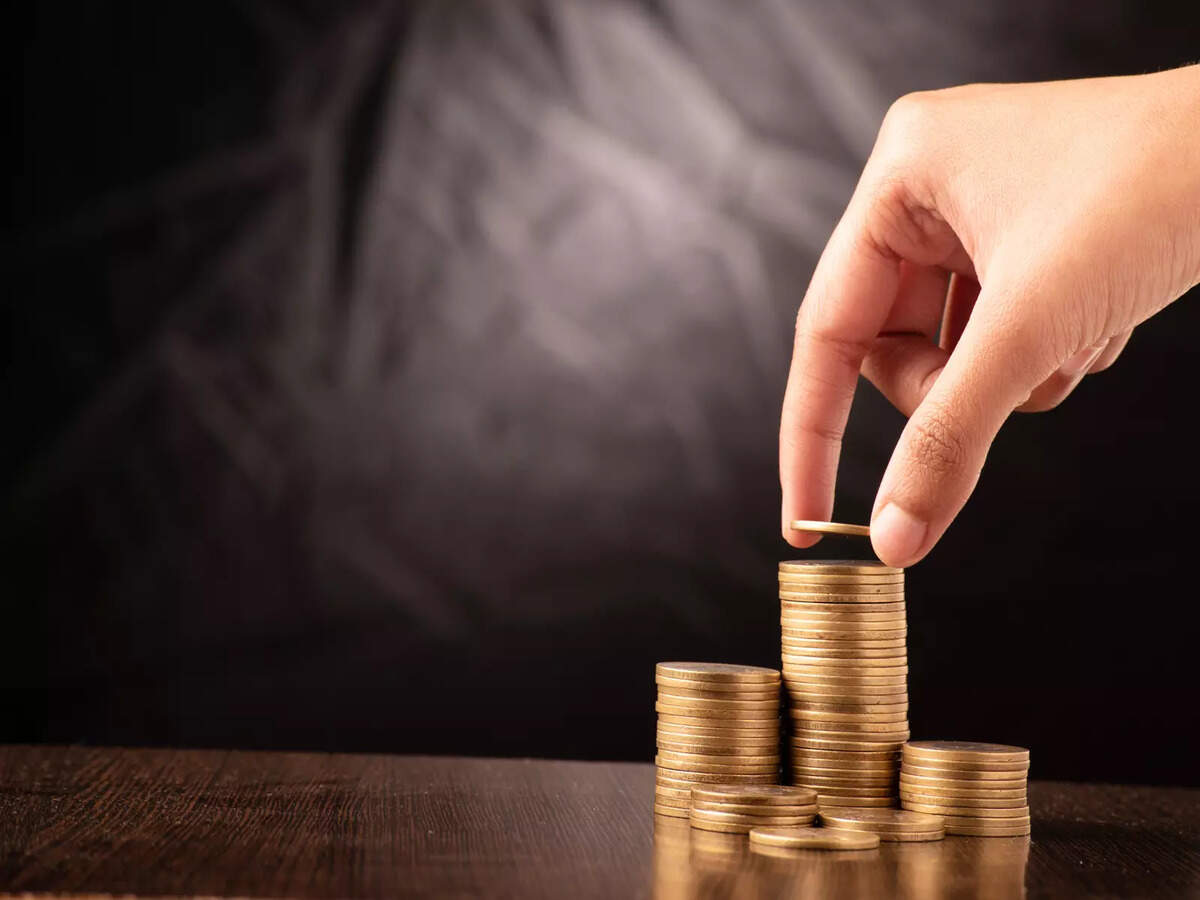 us-stock-market-today-|-dow-jones-|-nasdaq-live:-hedge-funds-‘aggressively’-short-financial-stocks,-says-…