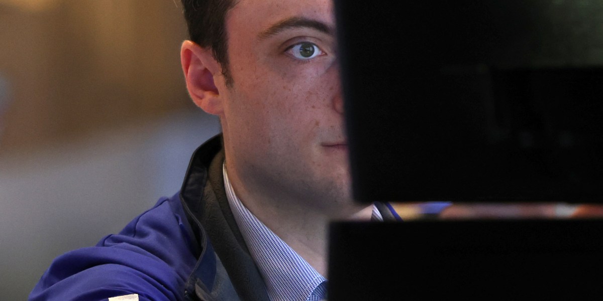 scott-galloway-wants-the-stock-market-to-crash.-gen-z-is-already-betting-like-it-will