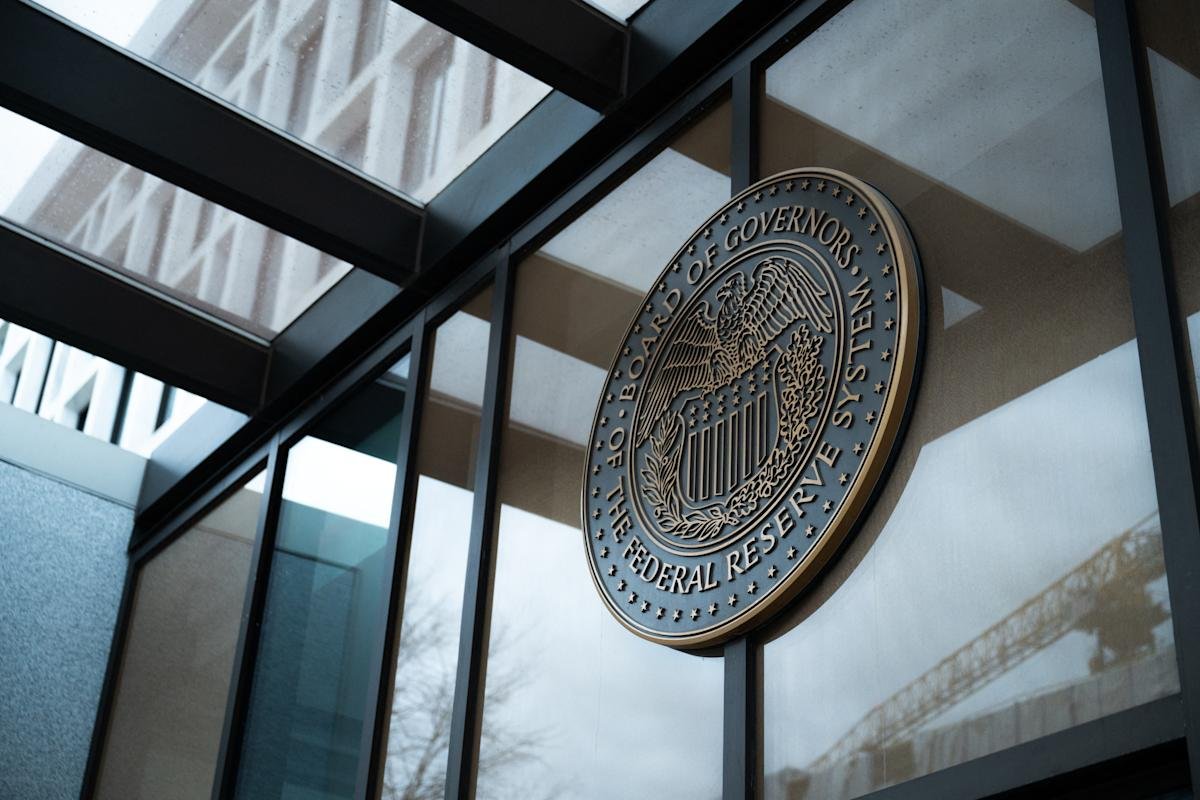 stock-market-today:-dow,-s&p-500,-nasdaq-slide-as-federal-reserve-holds-rates-steady