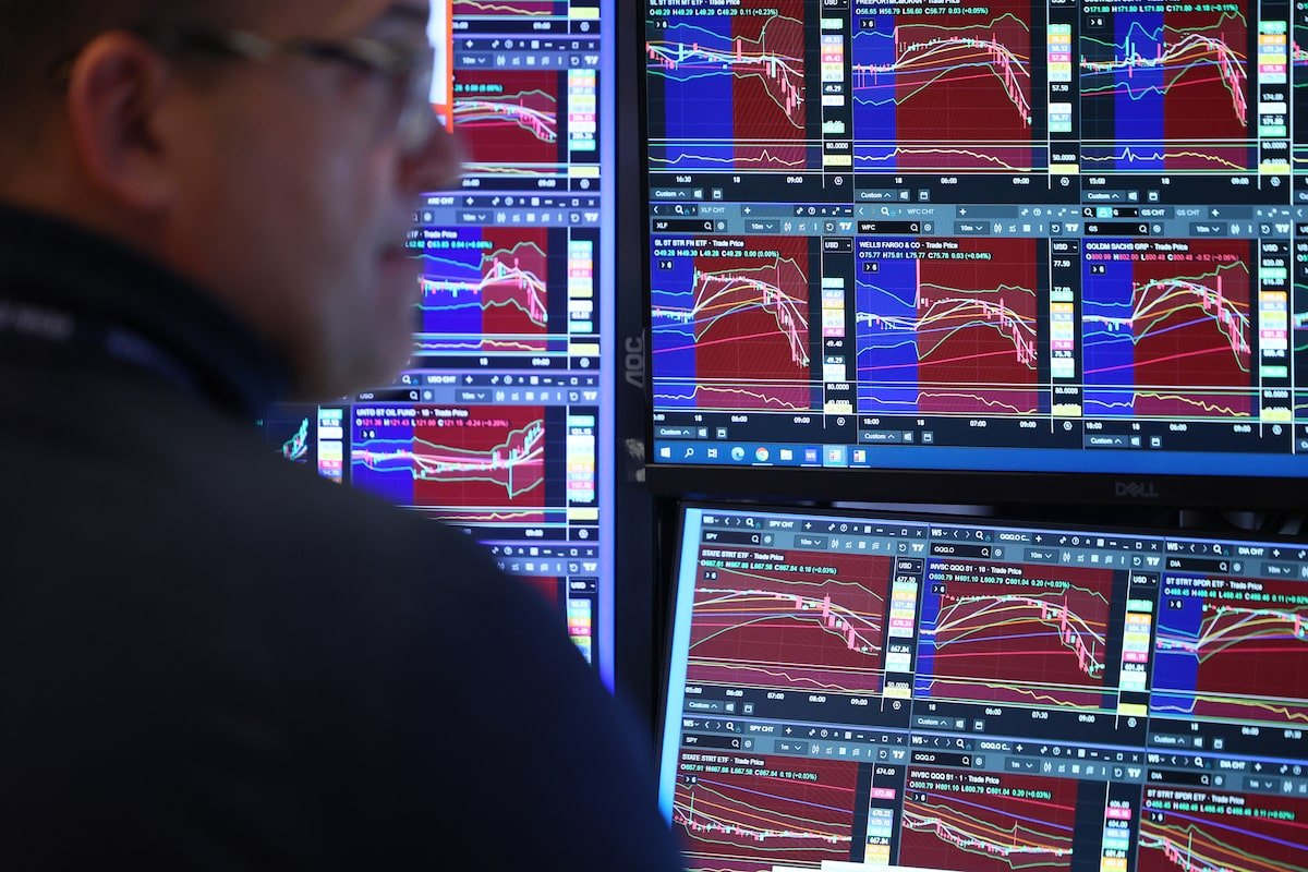 stock-markets-today:-tsx,-wall-street-futures-slip-as-middle-east-tensions,-volatile-oil-keep-markets-on-edge