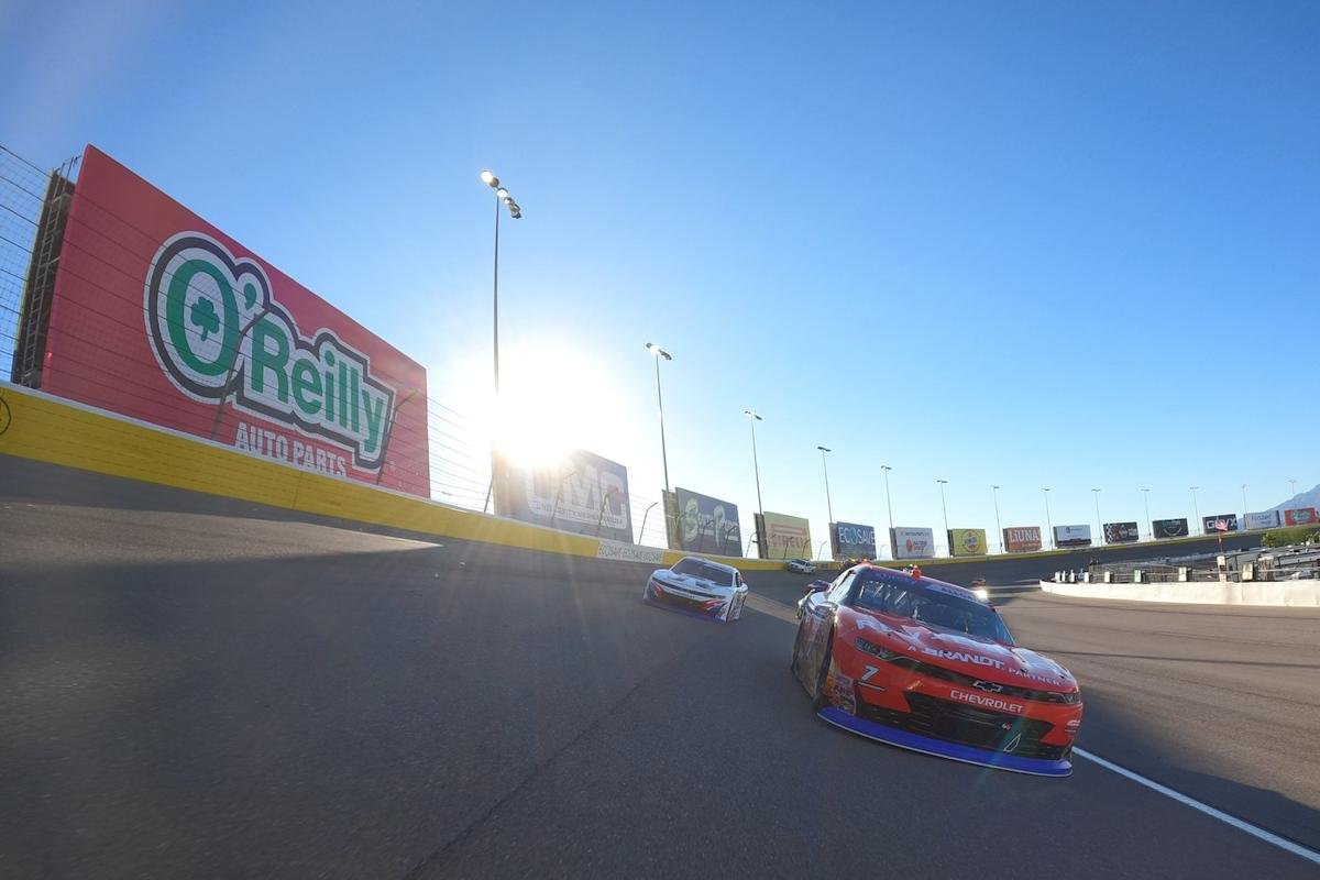 down-19%-in-7-months,-is-this-market-crushing-stock-a-no-brainer-buy-right-now?