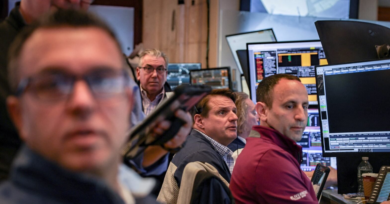 us-stock-futures-slip-as-middle-east-war-de-escalation-remains-uncertain