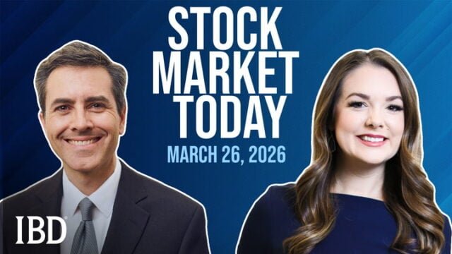 stock-market-today:-nasdaq-undercuts-lows-in-market-sell-off;-sandisk,-vertiv,-equinix-in-focus