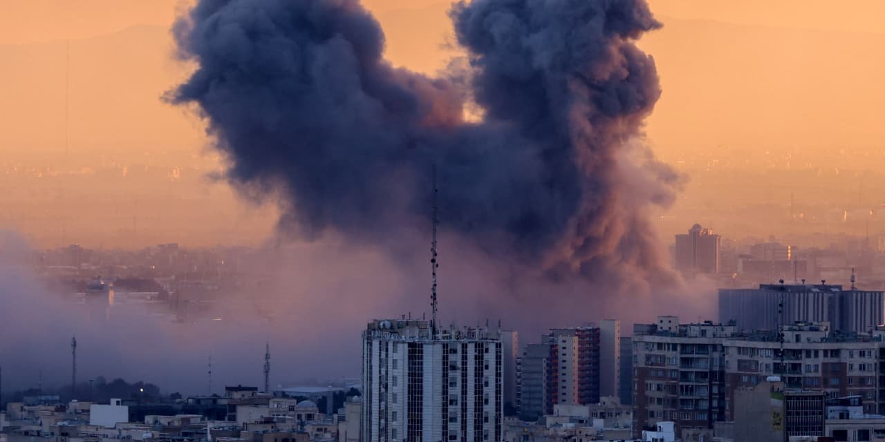 is-trump-losing-his-grip-on-the-market?-sustained-stock-declines-suggest-the-president’s-influence-has-waned.