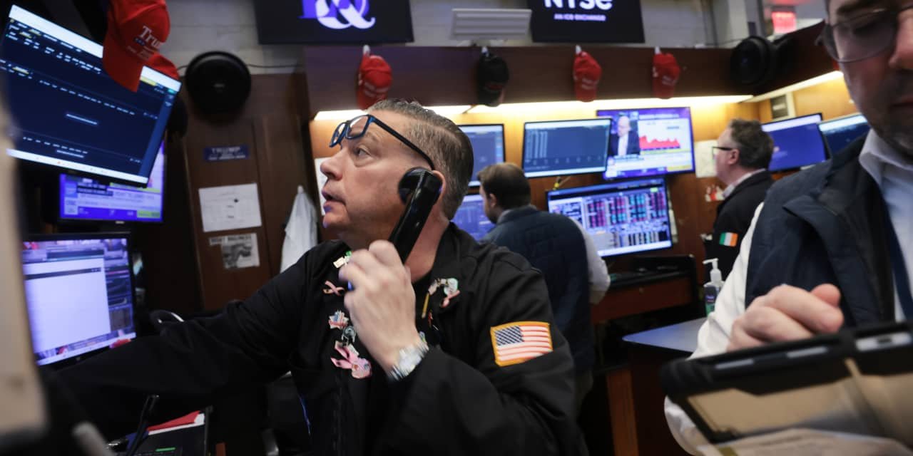 the-stock-market’s-bottom-is-closer-than-you-think