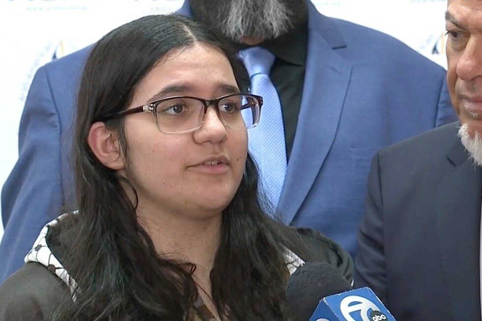 suburban-detroit-school-settles-lawsuit-over-pledge-of-allegiance