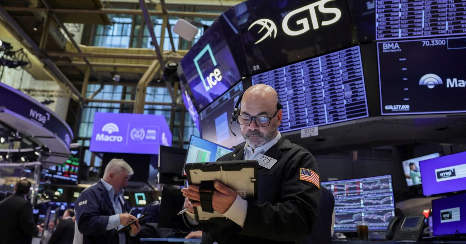 morgan-stanley-downgrades-global-equities;-sees-us-as-‘defensive’-market-amid-mideast-conflict