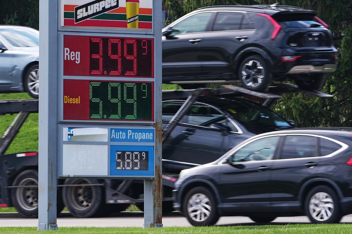 stock-market-bulls,-don’t-forget-this-one:-oil-price-shocks-usually-lead-to-a-recession