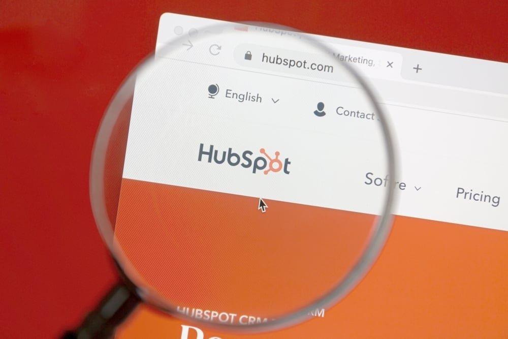 hubspot-poised-for-growth?-analyst-targets-$300-amid-ai-momentum