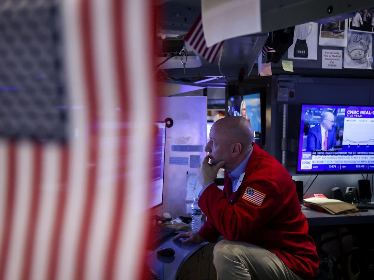 the-soaring-stock-market-is-sending-a-message:-it-expects-the-iran-war-to-end-soon