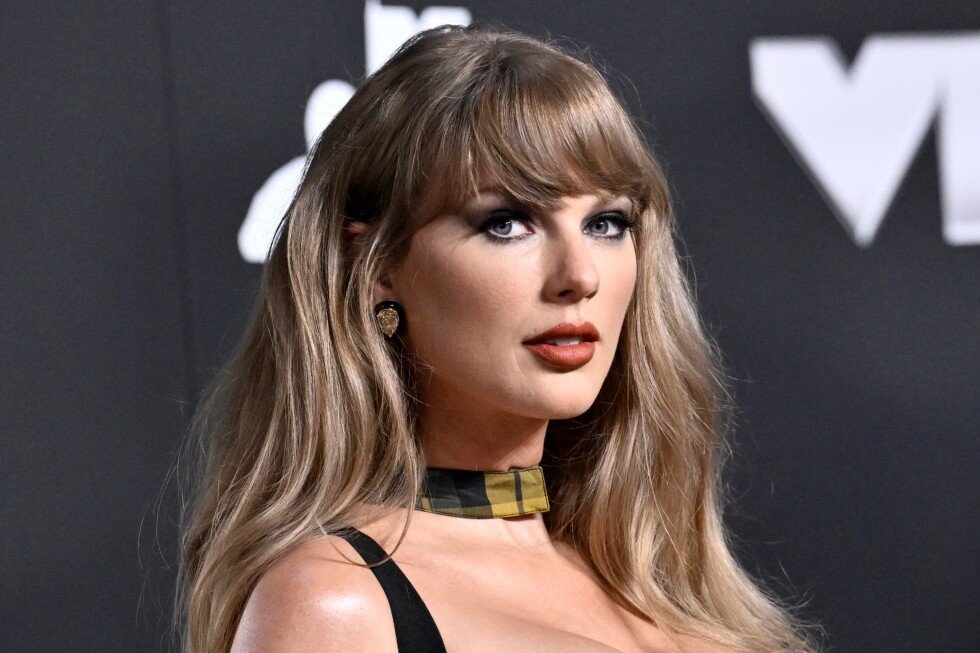 taylor-swift-sued-over-‘life-of-a-showgirl’-trademark