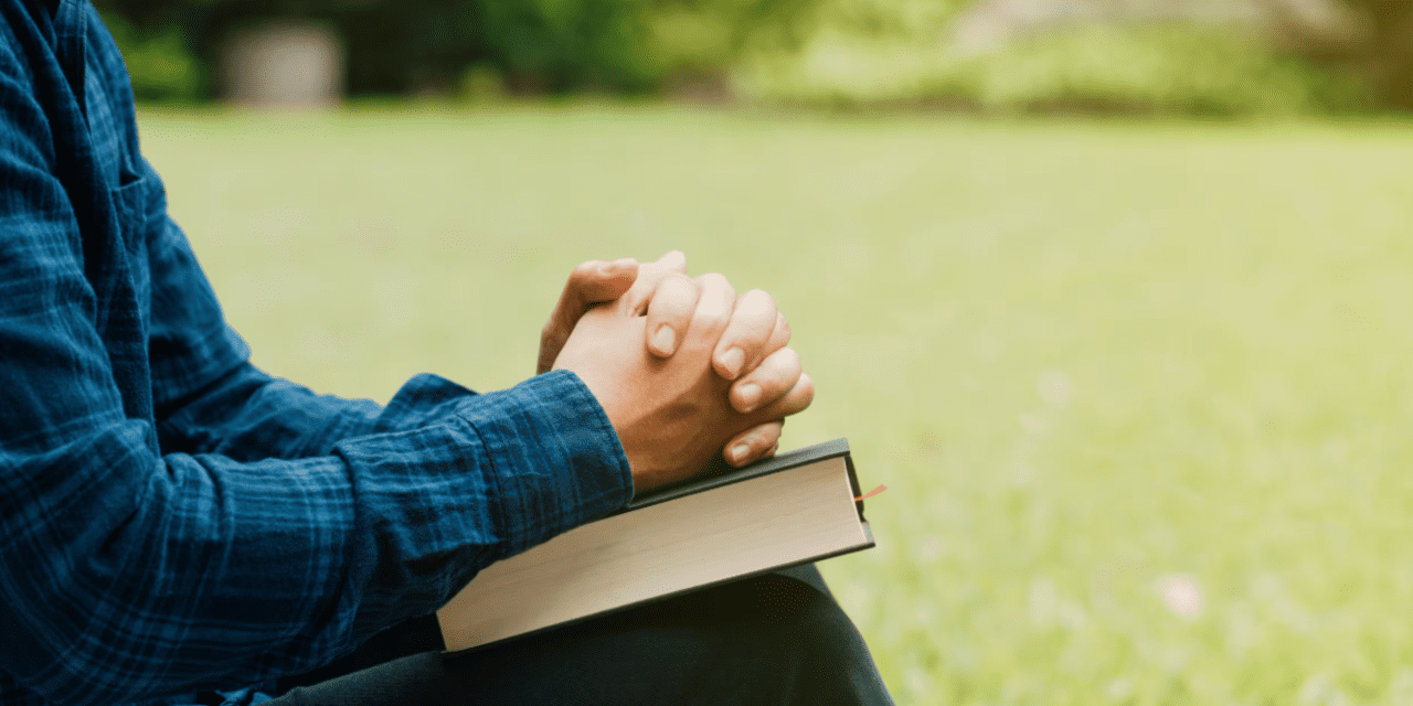 is-the-stock-market-closed-on-good-friday?-will-banks-and-the-post-office-be-open?