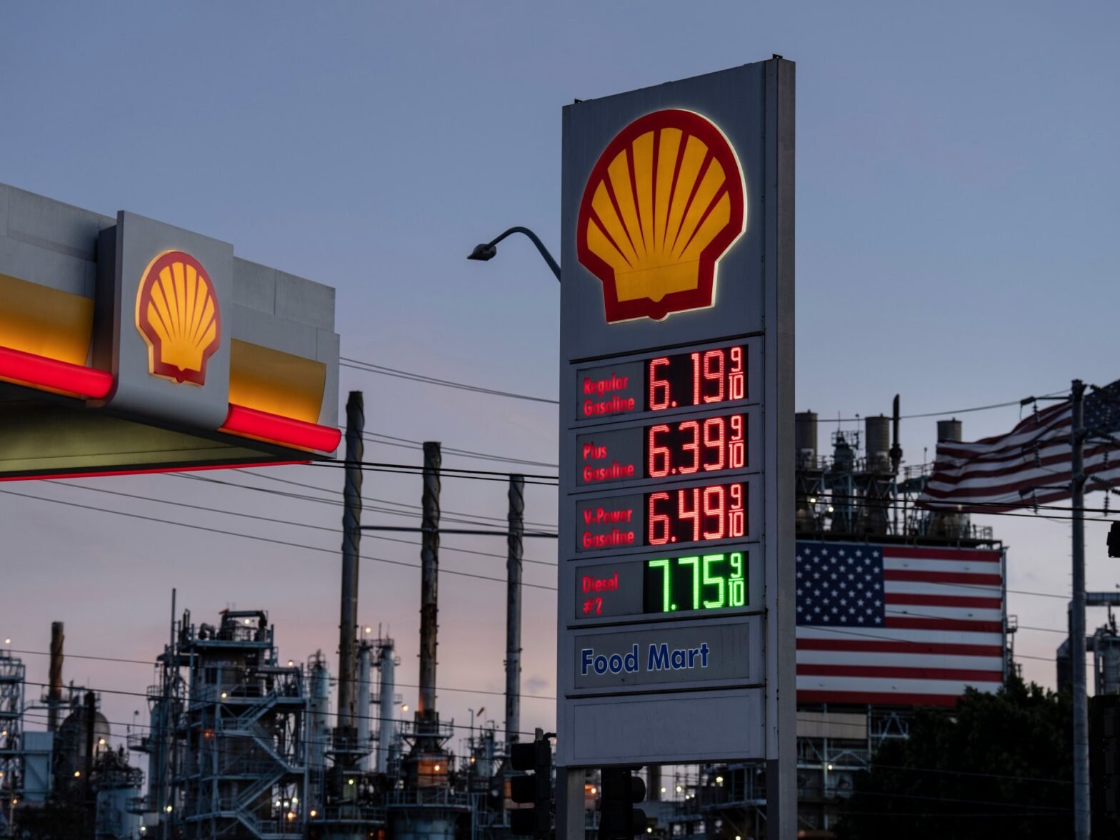 oil-price-surges,-asian-stocks-fall-as-trump-vows-to-continue-iran-attacks