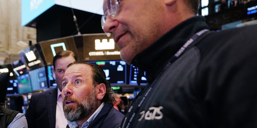 oil-soars-past-$110,-stocks-sell-off-on-trump’s-iran-war-address