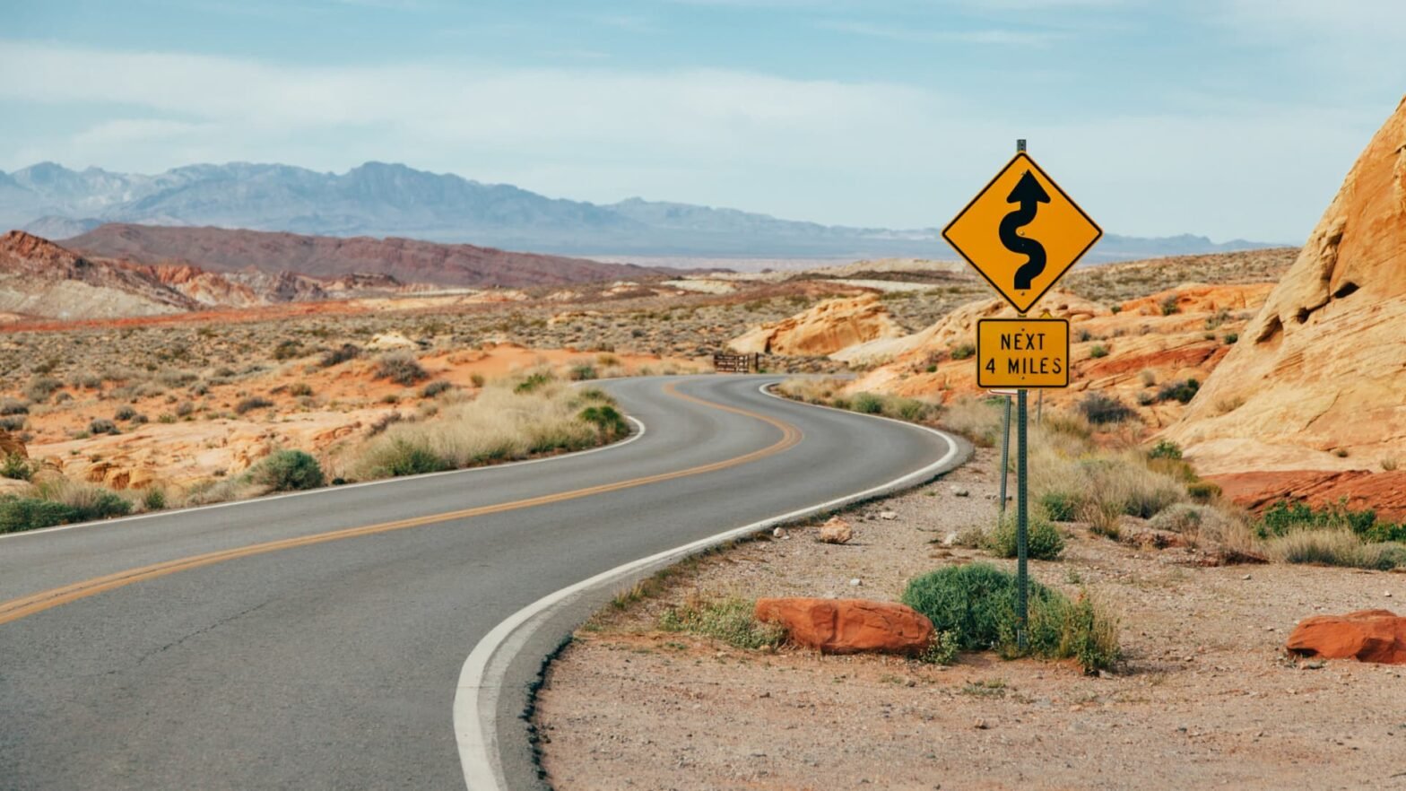 market-volatility-poses-a-serious-risk-for-new-retirees.-here’s-how-to-prepare