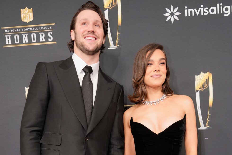 hailee-steinfeld-and-josh-allen-have-welcomed-a-baby-girl
