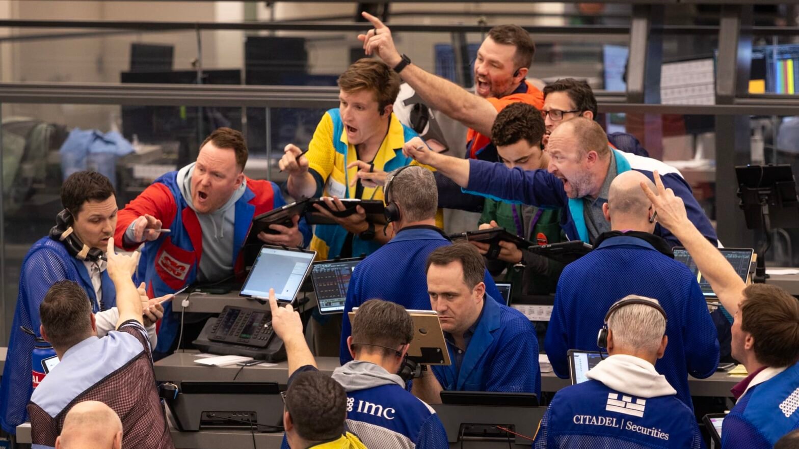 investors-are-waiting-for-a-better-place-to-step-in-after-this-week’s-bounce.-here’s-what’s-ahead