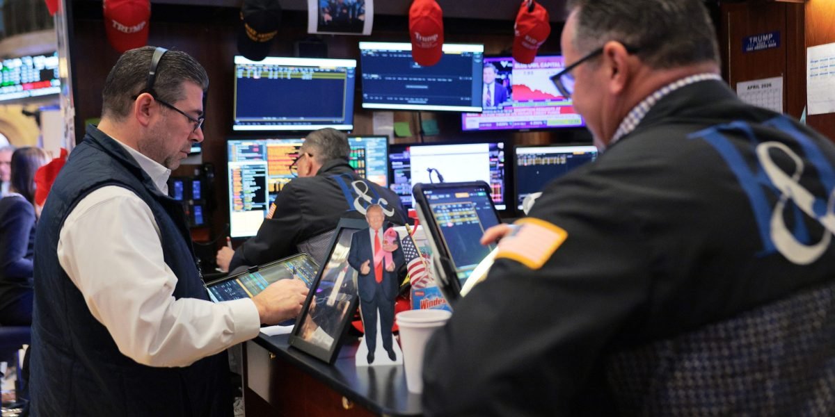 oil-climbs-and-stock-futures-drop-as-fuel-shortages-spread-while-trump-makes-series-of-apocalyptic-threats-against-iran-ahead-of-moving-deadline