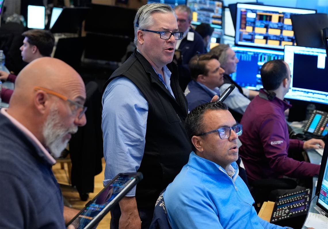 us.-markets-are-mixed,-oil-prices-fall-as-trump’s-deadline-for-iran-to-open-strait-of-hormuz-looms