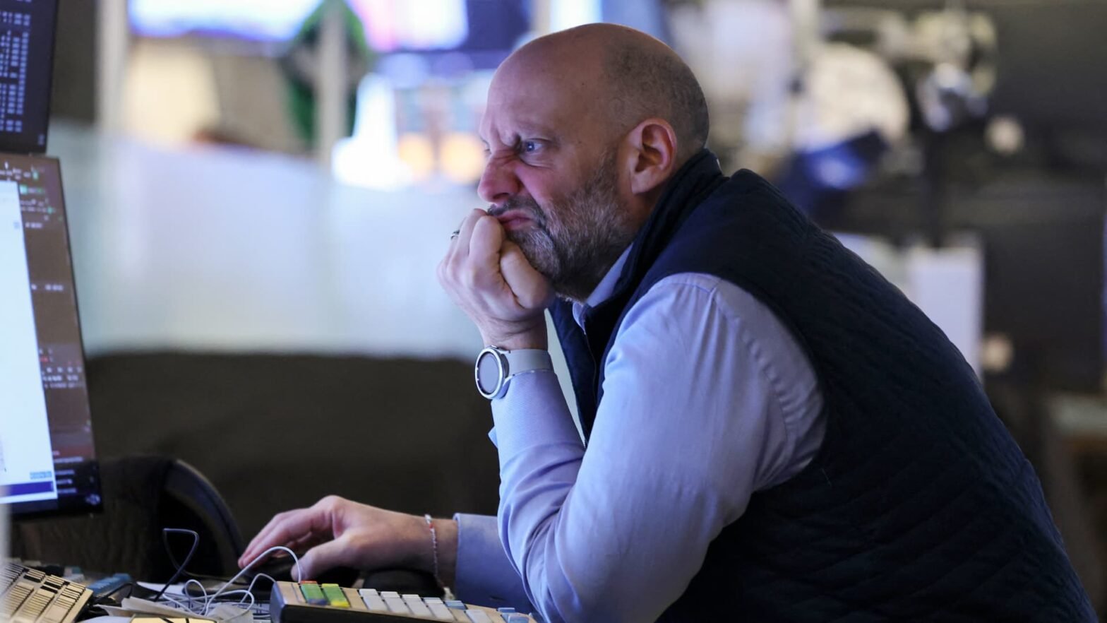 cramer-says-tuesday’s-stock-market-action-gives-investors-a-glimpse-of-the-us.-economy’s-fate-if-iran-war-persists