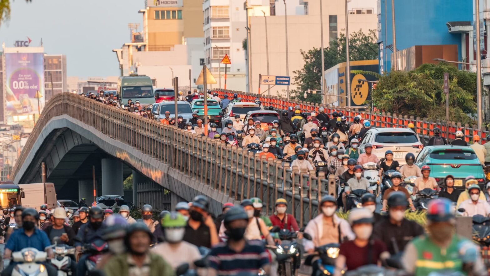 ftse-russell-confirms-vietnam’s-emerging-market-status