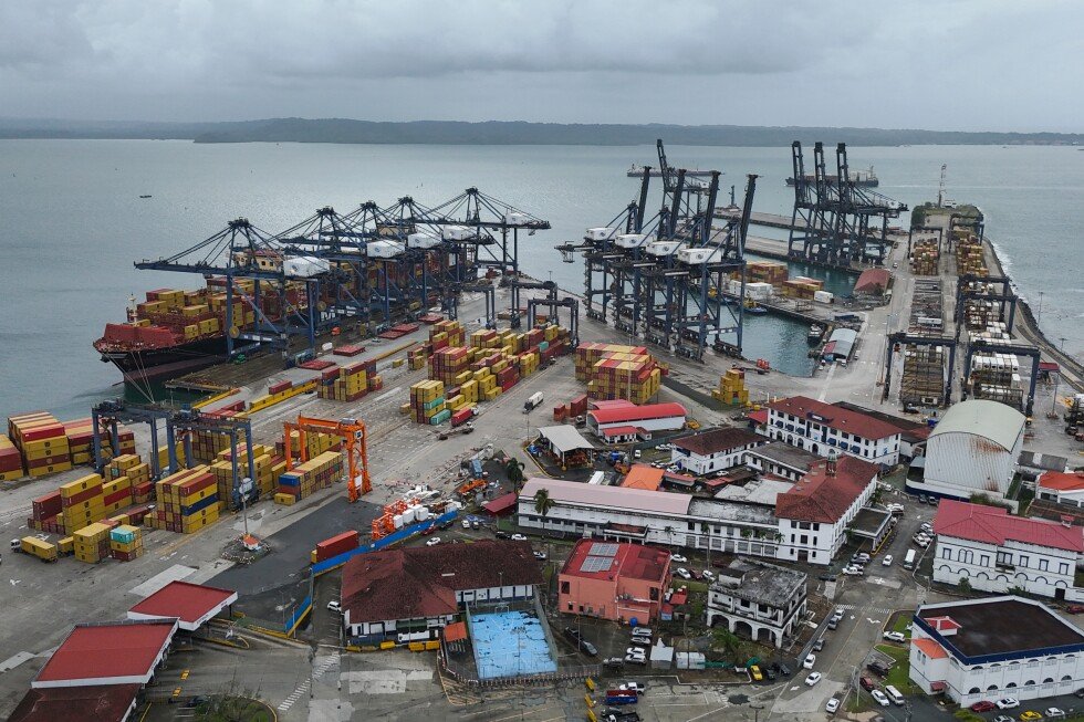 hong-kong-firm-files-arbitration-against-maersk-over-panama-canal-port-operation