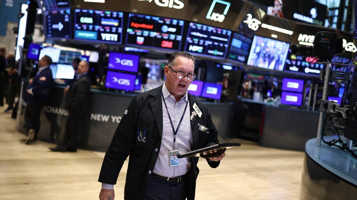 hsbc-issues-urgent-take-on-the-s&p-500