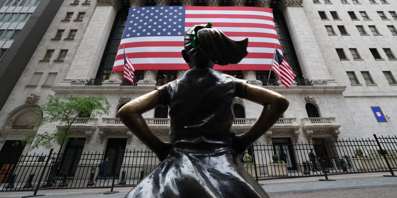 an-earnings-boom-is-around-the-corner,-and-it-could-blindside-the-stock-market-bears