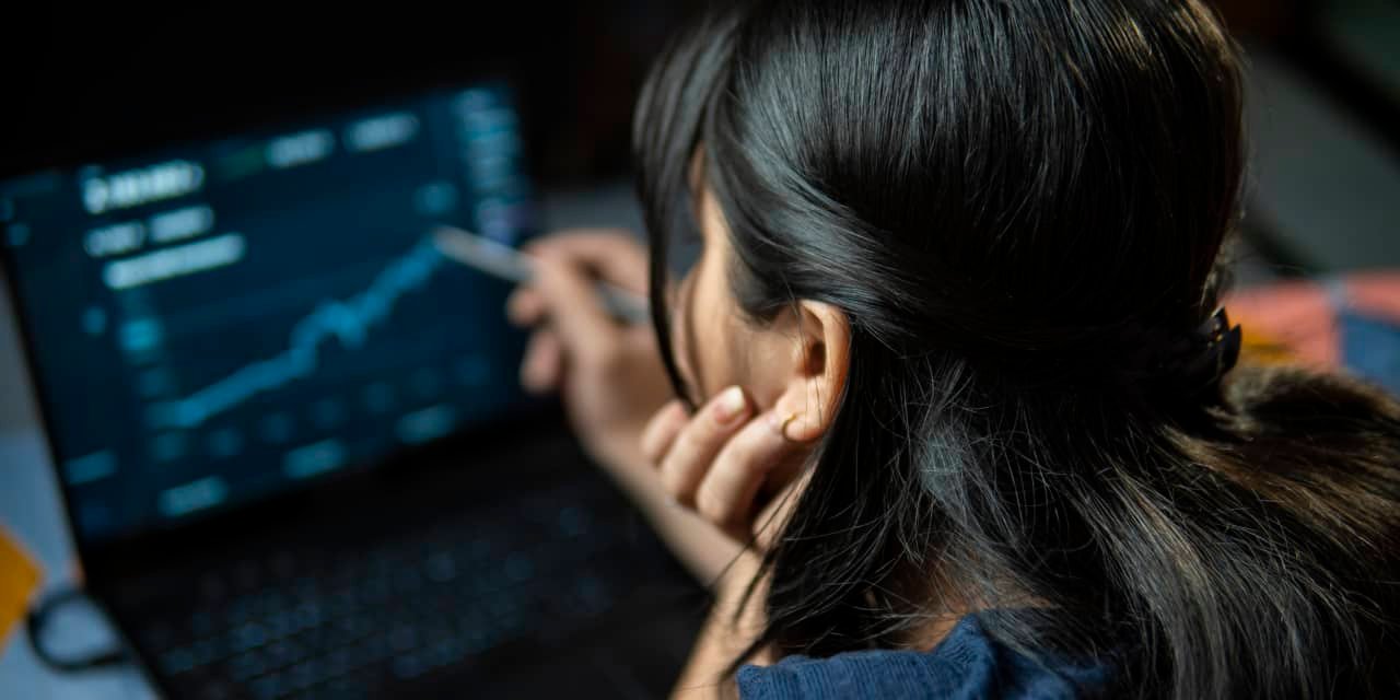 retail-investors-sat-out-yesterday’s-stock-market-rally-—-and-made-this-move-instead