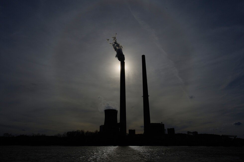 epa-proposes-weakening-rules-for-handling-toxic-coal-plant-ash
