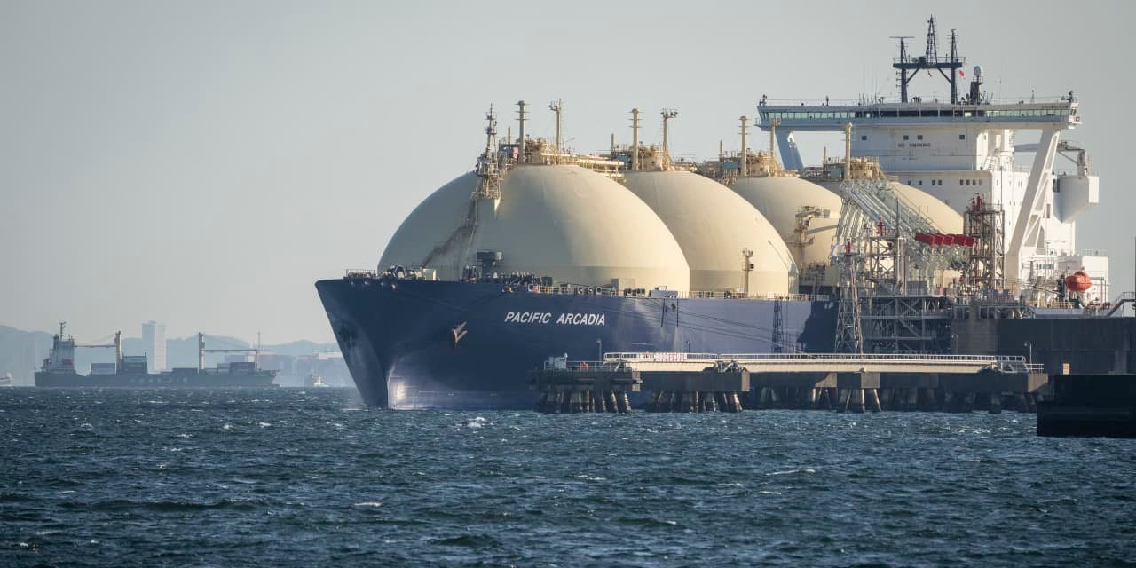 why-the-best-stock-markets-bets-are-chinese-tech-stocks-and-this-out-of-fashion-sector,-according-to-bank-of-america