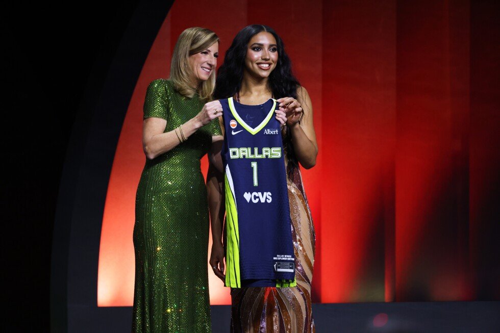dallas-wings-hold-the-no.-1-wnba-draft-pick-again,-azzi-fudd-among-options