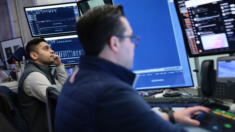 wall-street-sank-on-iran-war-fears-now-it’s-surging.-here’s-why