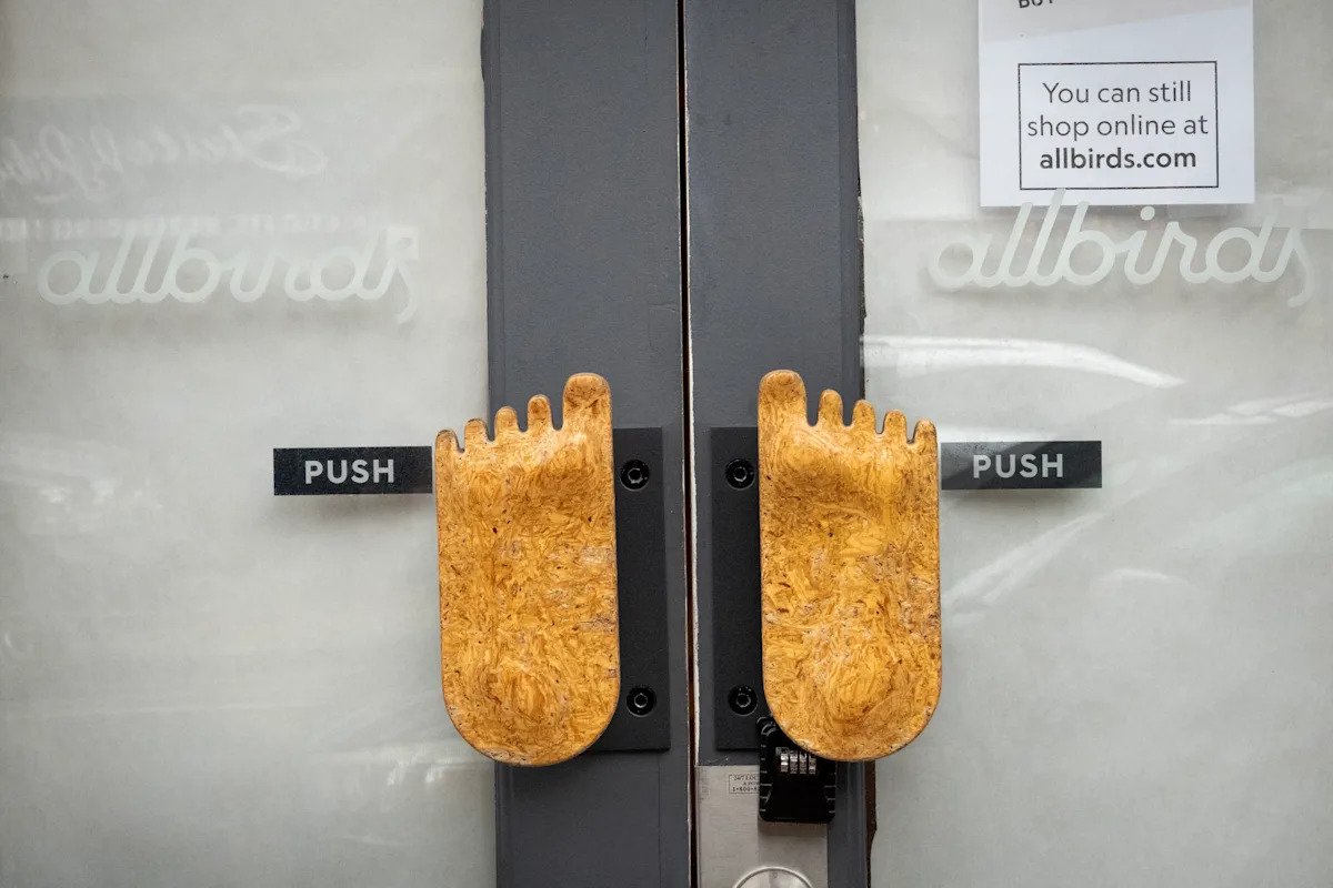 allbirds-stock-soars-more-than-600%-as-the-shoemaker-rebrands-as-an-ai-company