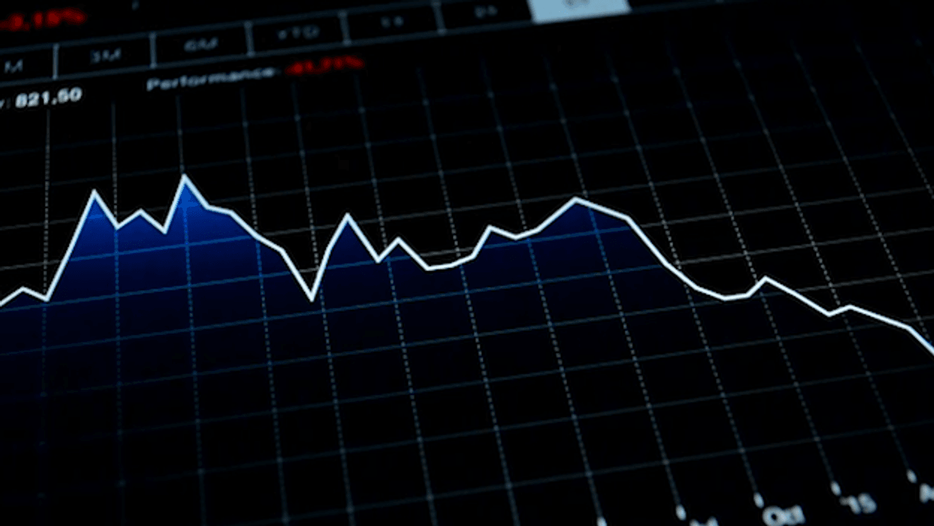 overseas-conflict-causing-stock-market-swings,-expert-urges-patience